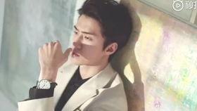 世勋最新杂志花絮,魅力四溢，时尚风采尽显